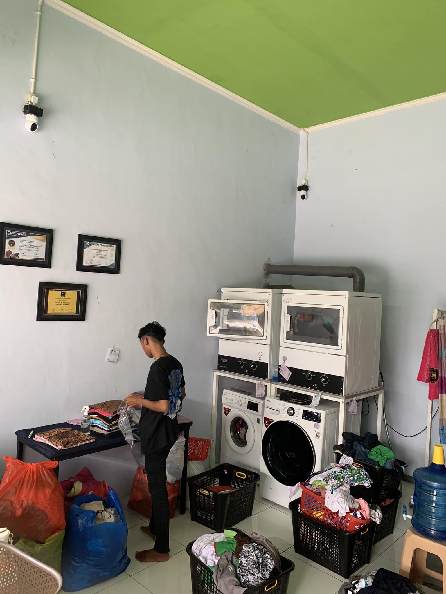 No.1 Laundry Premium Blitar & Tulungagung by Fresh Laundry